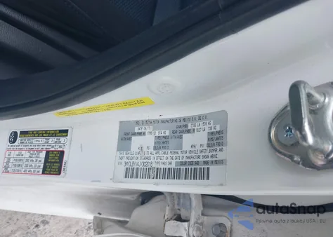 2018 Toyota Yaris Ia z USA, uszkodzony, nr VIN 3MYDLBYV4JY302016